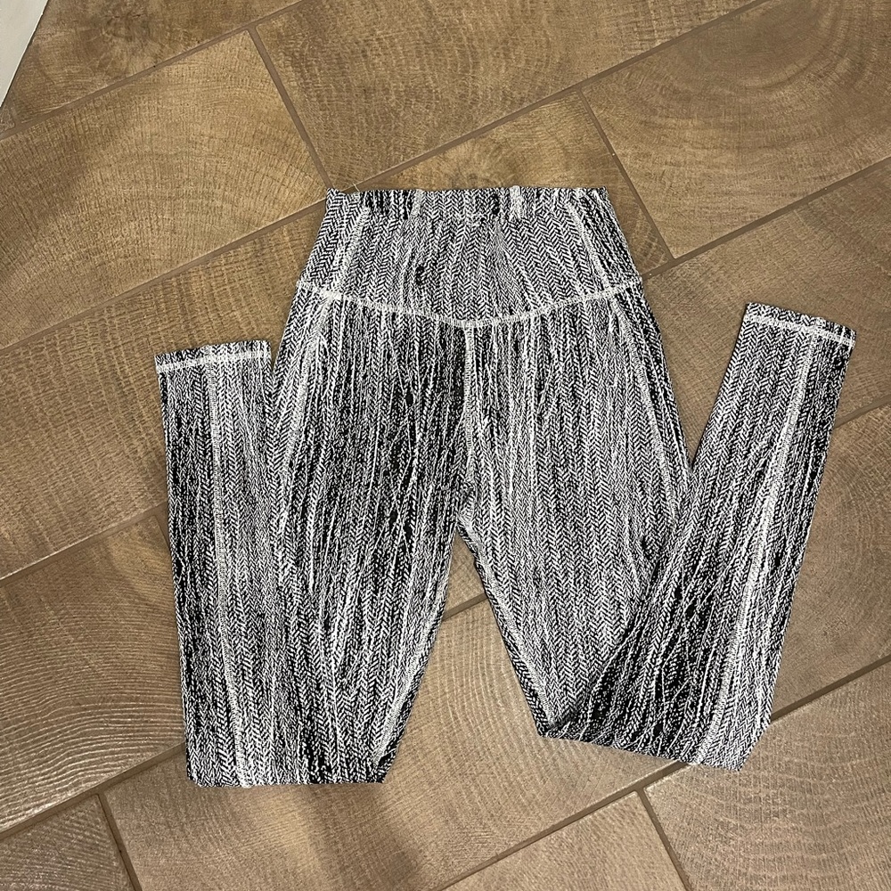 Buff bunny leggings